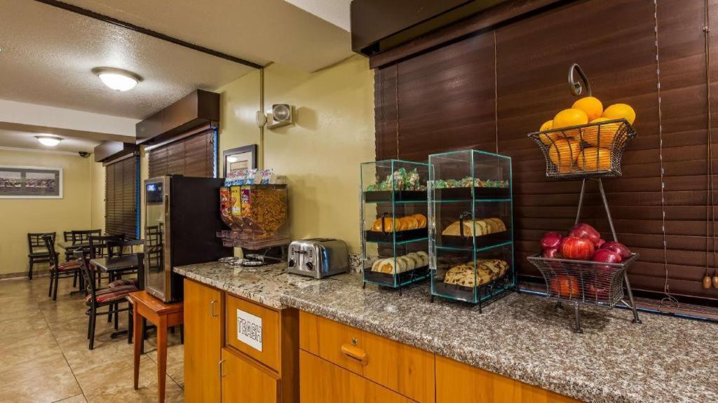 Best Western Rama Inn Ephrata Bagian luar foto